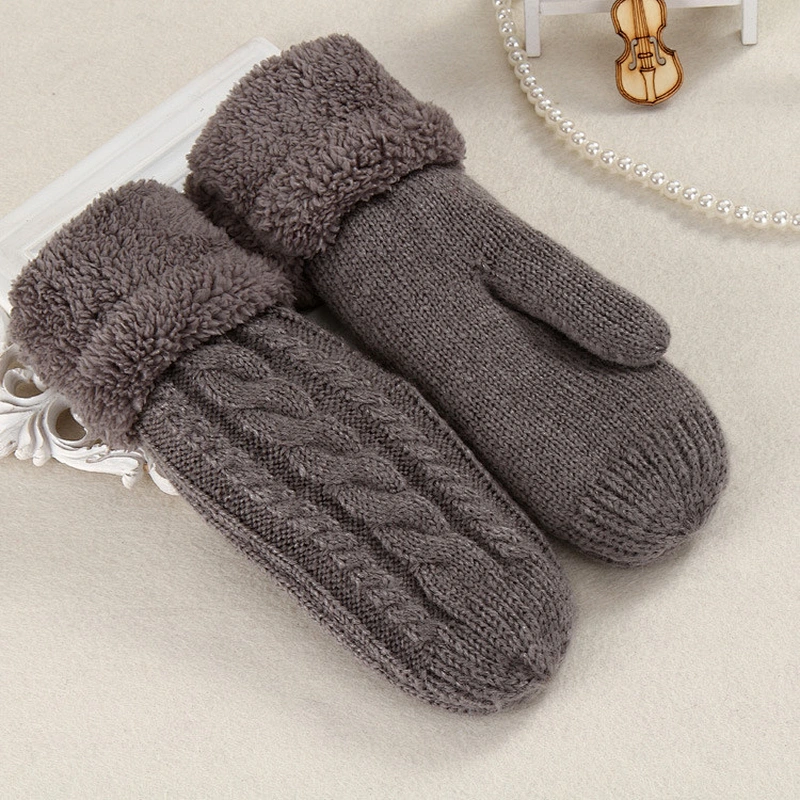 2020 Winter Fashion Ladies Gloves Riding Gloves New Trend Mohair Thickened Plus Velvet Single Finger Gloves