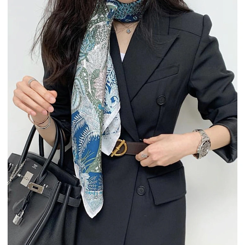Factory wholesale spring new simulation silk 90cm printed totem scarf scarf large square shawl