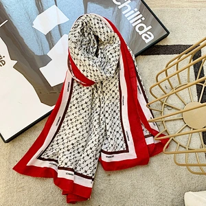 Hot Sale Printed Style Breathable Ladies Shawl Popular Fashion Scarf