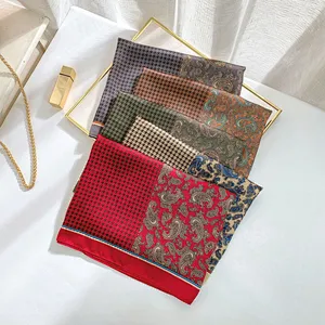 Retro Fashion Chiffon Silk Scarf Women 2020 Spring Summer New Curled Small Square Scarf Custom Professional Scarves