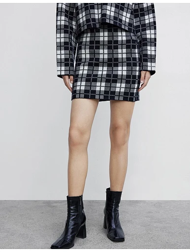MERRY Women's Plaid knitted skirt