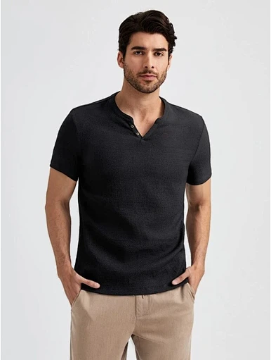 MERRY Men Notched Neck Buttoned Detail Shirt