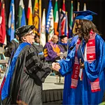 ¿Qué pasa si la graduación se retrasa?