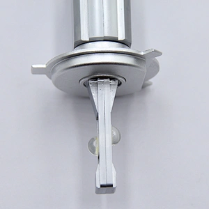 TOP 1 Bright 120W 14000lm LEDヘッドライトバルブH4 H7 H11 9005 9006 L9 Crees XHP70 P70 G70 X70より優れている