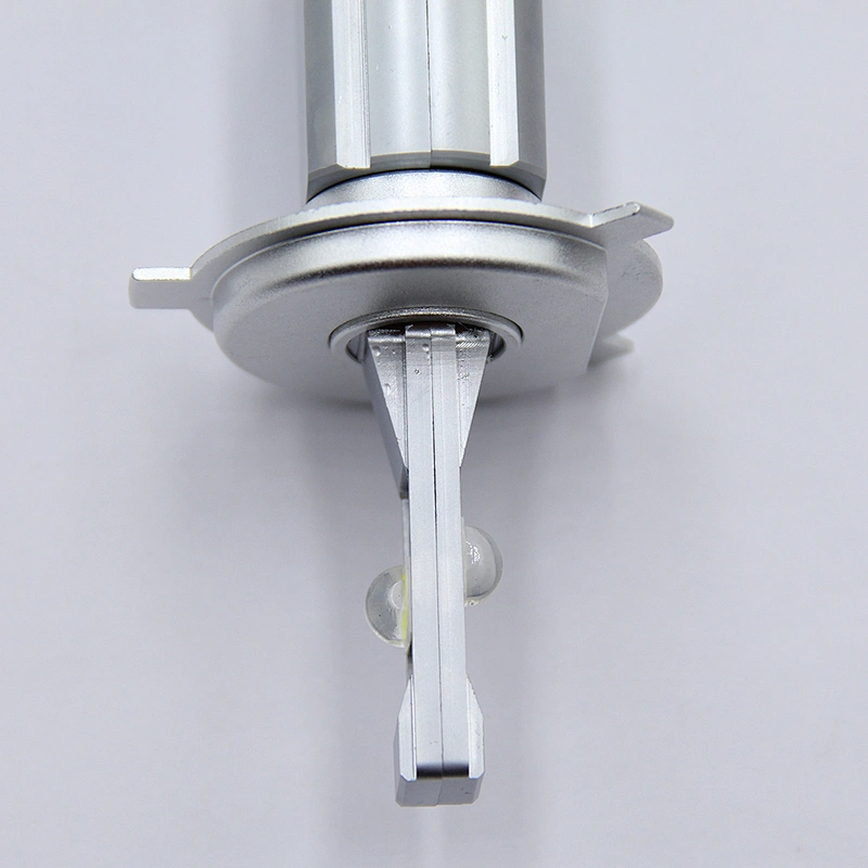 TOP 1 Bright 120W 14000lm LEDヘッドライトバルブH4 H7 H11 9005 9006 L9 Crees XHP70 P70 G70 X70より優れている