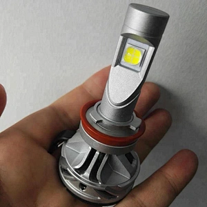 IP68 H4 H11 H7 9005 9006 9012 XHP70 LED headlight XHP70 Lujia