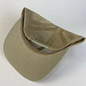 Custom High Quality Men Polyester Cap 6 Panel Plain Structured Slightly Curved Brim Mesh Snapback Trucker Hat