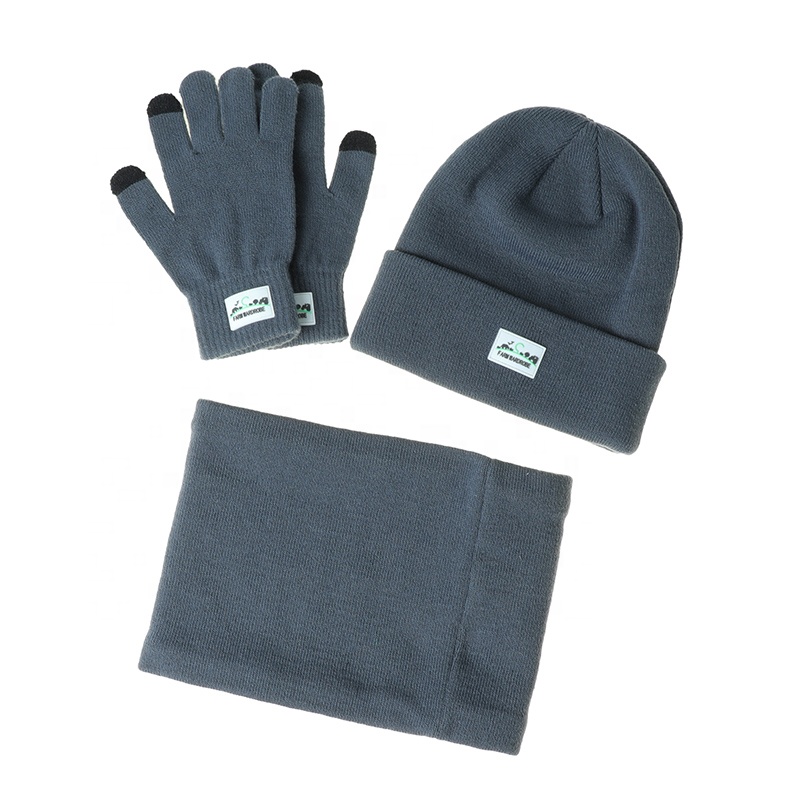 Classic Winter Suite  Glove Bennie Neck Warmer