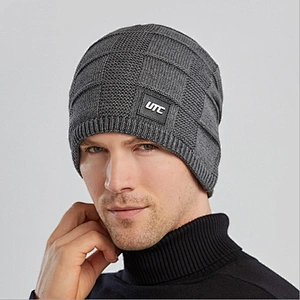 High Quality Winter Plain Dyed Custom Knitted Hat 100% Acrylic Warm Knitted Beanie Custom Logo
