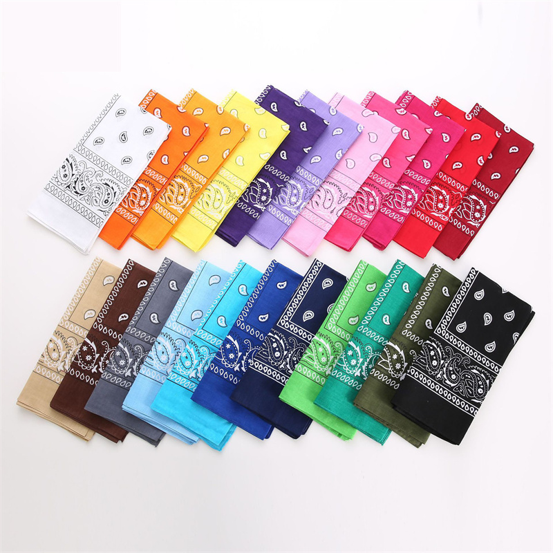Wholesale Low Moq Fashion 100% Cotton Reusable Bandanas Custom Logo Silk Screen Printed Sport Headwear Soft Square Bandana Scarf