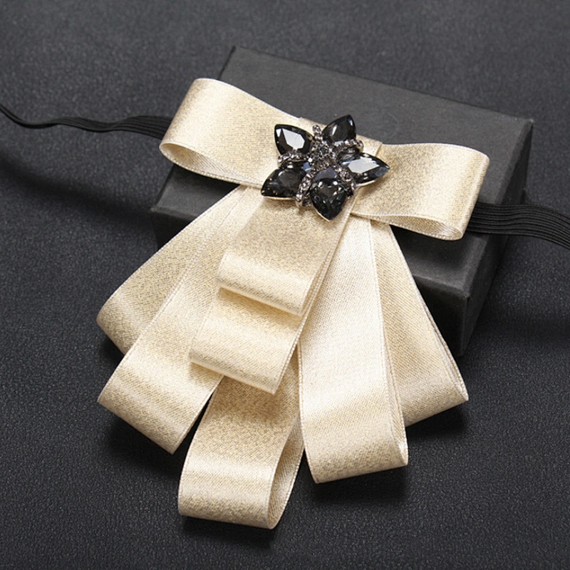 Customized Brooch Flower Fashion Wedding Designer Brooches And Pins Pins Star Hijab Pins Brooches Men