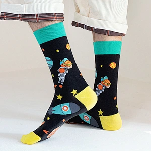 new trend medium tube socks women cartoon space man funny socks men European and American personality fashion cotton socks
