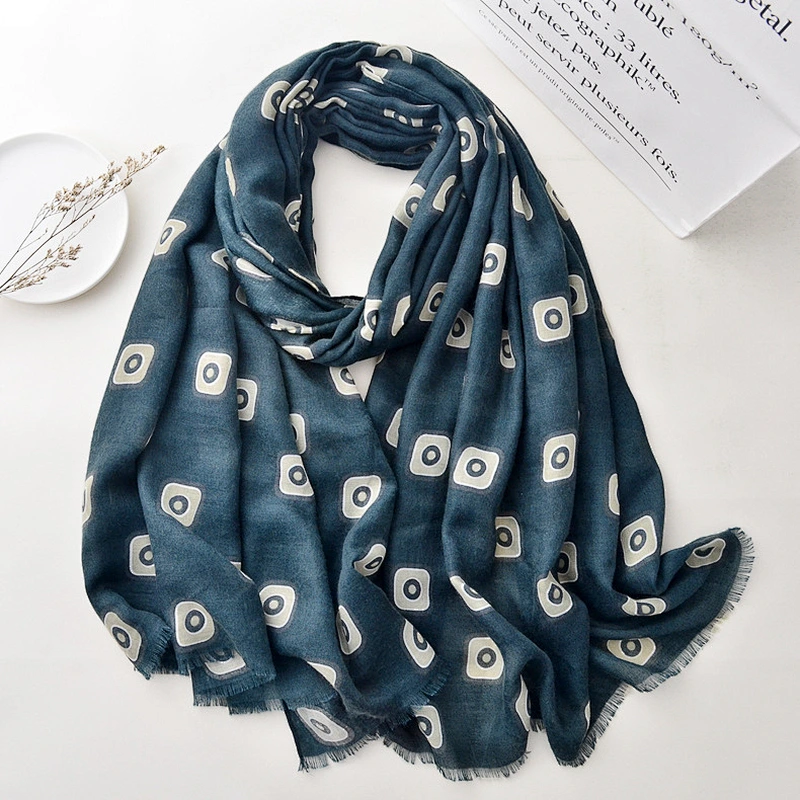 LOW MOQ Men Other Scarves Italian Luxury Man Designer Scarf Thin Polyester Printed Spring Summer Autumn Winter Scarf