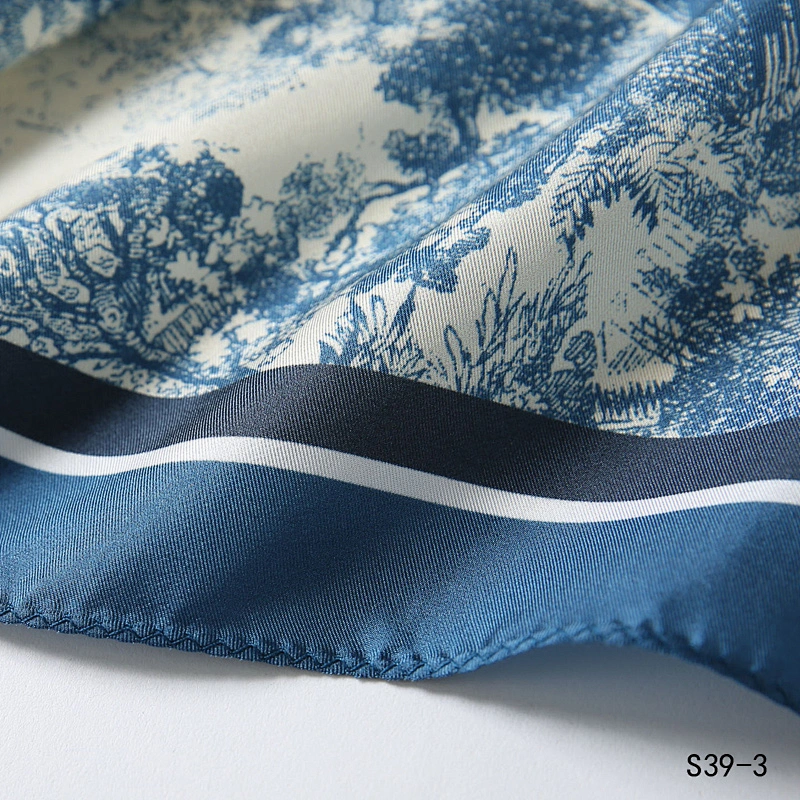 Scarf Manufacturer Wholesale Spring Summer Designer New Square Silk Scarf Colorful Printing Women Bandana