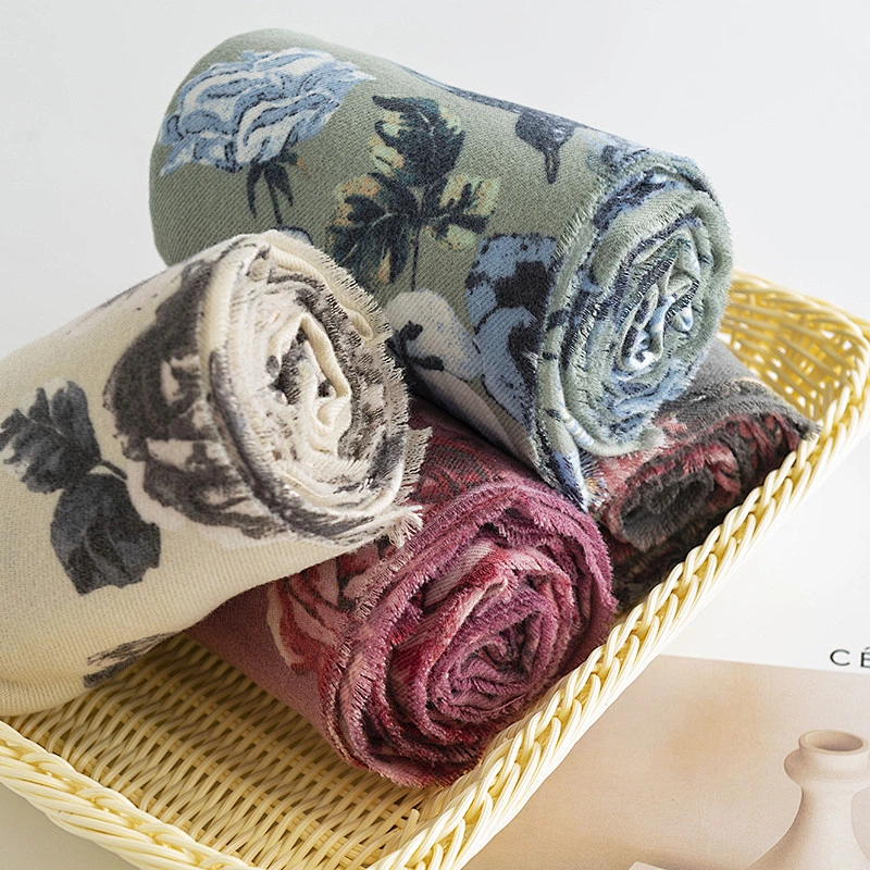 Trendy High Quality Custom pashmina Scarf For Adult Grid Pattern Print New Designer Women Scarf Warm Windproof Winter Scarves