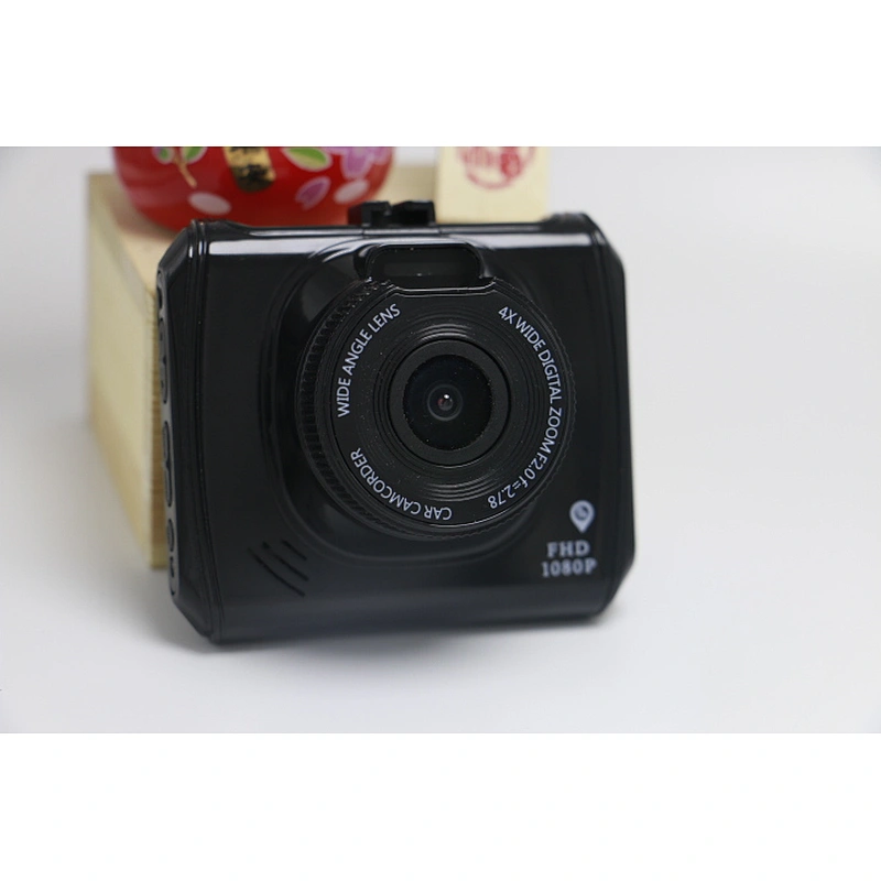 2.4インチHD 720PミニカーDVR