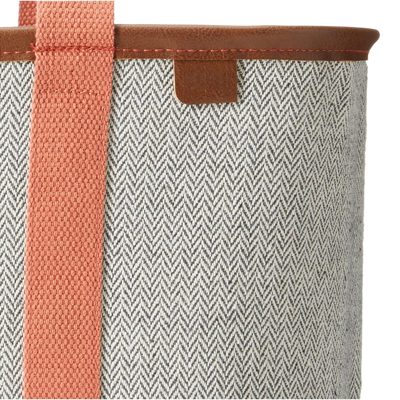 Explore the unique design features of foldable tote bag, their versatile uses, and how XINHUI offers customizable options.