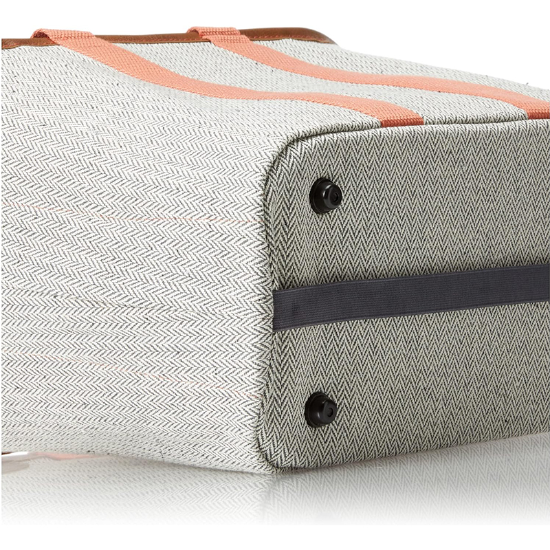 Explore the unique design features of foldable tote bag, their versatile uses, and how XINHUI offers customizable options.