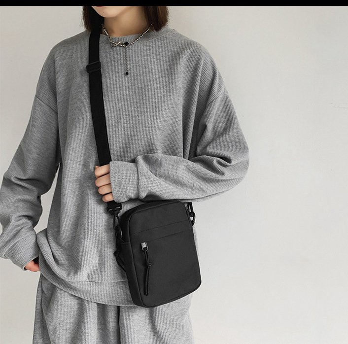 Explore the unique design features of phone crossbody bag, their versatile uses, and how XINHUI offers customizable options..