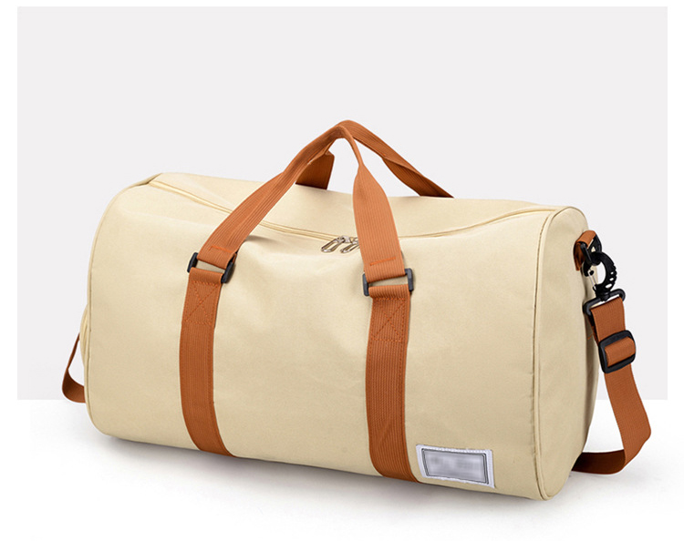 Explore the unique design features of women's tote gym bag, their versatile uses, and how XINHUI offers customizable options.