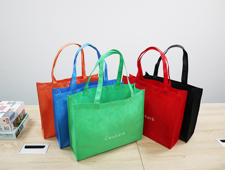 As leading reusable shopping bags manufacturers, we specialize in producing high-quality, eco-friendly bags.