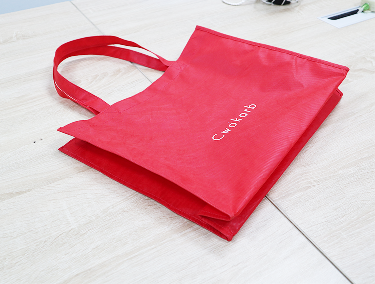 As leading reusable shopping bags manufacturers, we specialize in producing high-quality, eco-friendly bags.