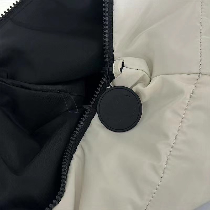 Explore the unique design features of custom makeup bags, their versatile uses, and how XINHUI offers customizable options.