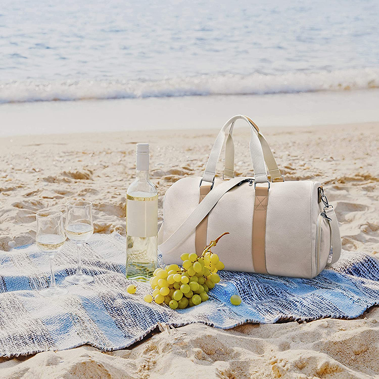Explore the unique design features of canvas sports bag, their versatile uses, and how XINHUI offers customizable options.