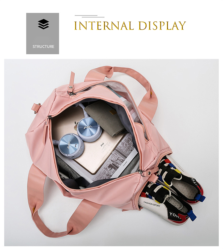 Explore the unique design features of large travel bag for toiletries, their versatile uses, and how XINHUI offers customizable options.