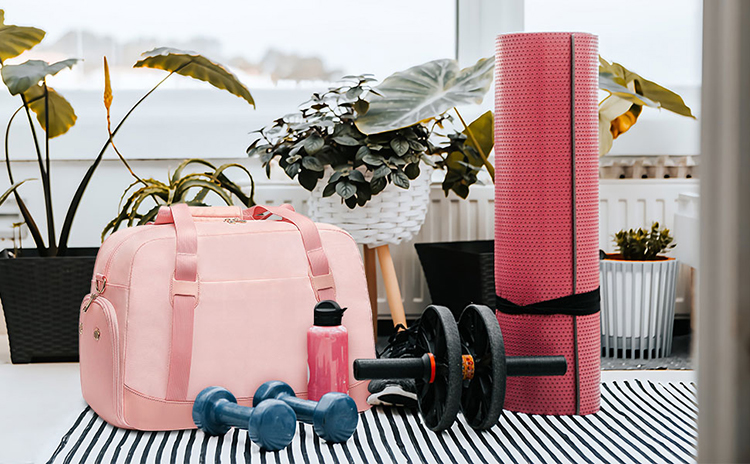 Explore the unique design features of women gym bags, their versatile uses, and how XINHUI offers customizable options.