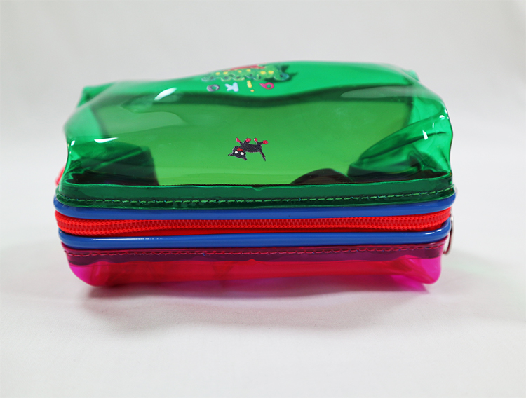 Explore the unique design features of transparent cosmetic pouch, their versatile uses, and how XINHUI offers customizable options.