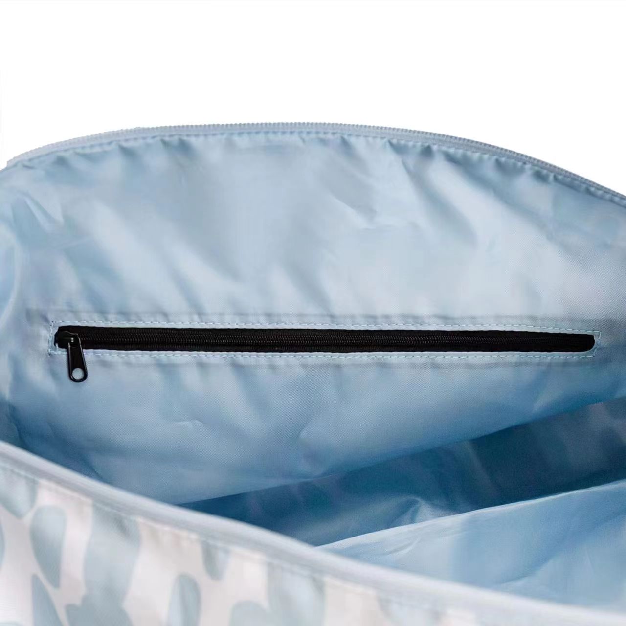 Explore the unique design features of personalized gym bags, their versatile uses, and how XINHUI offers customizable options.