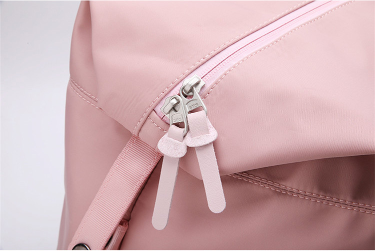 Explore the unique design features of dance travel bag, their versatile uses, and how XINHUI offers customizable options.