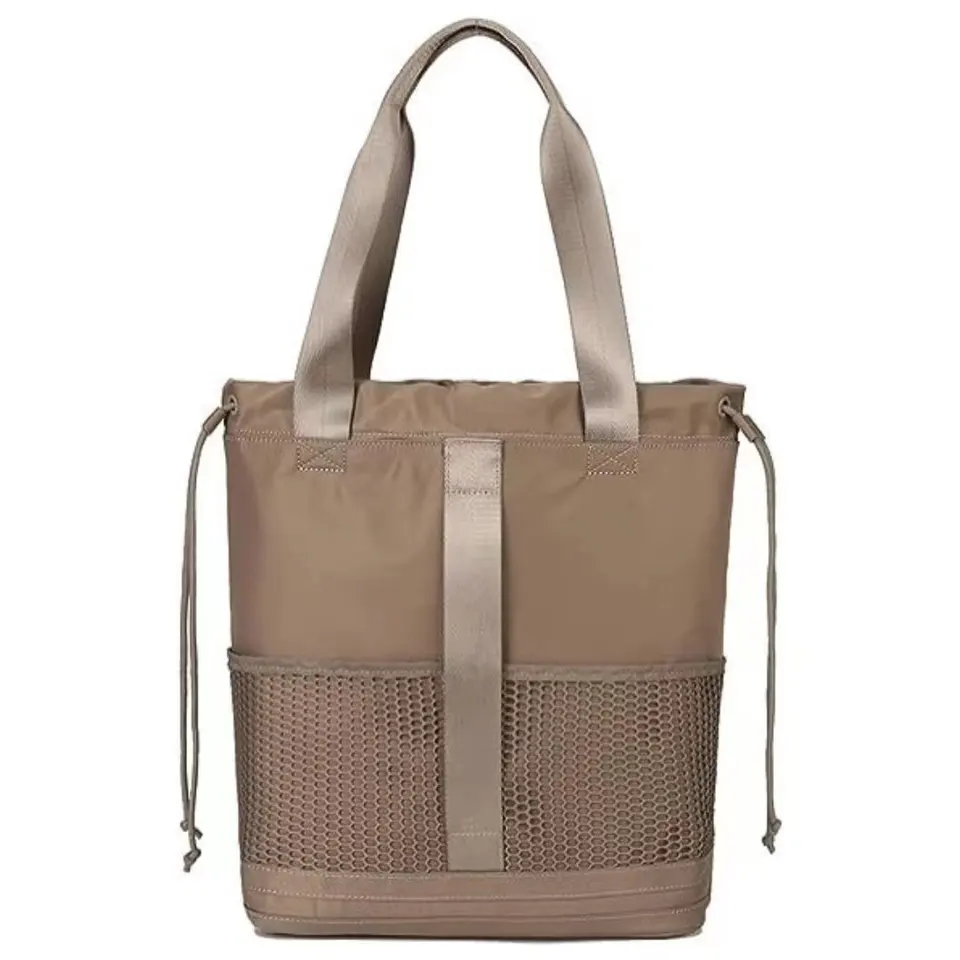 Explore the unique design features of oversized tote bags for work, their versatile uses, and how XINHUI offers customizable options.