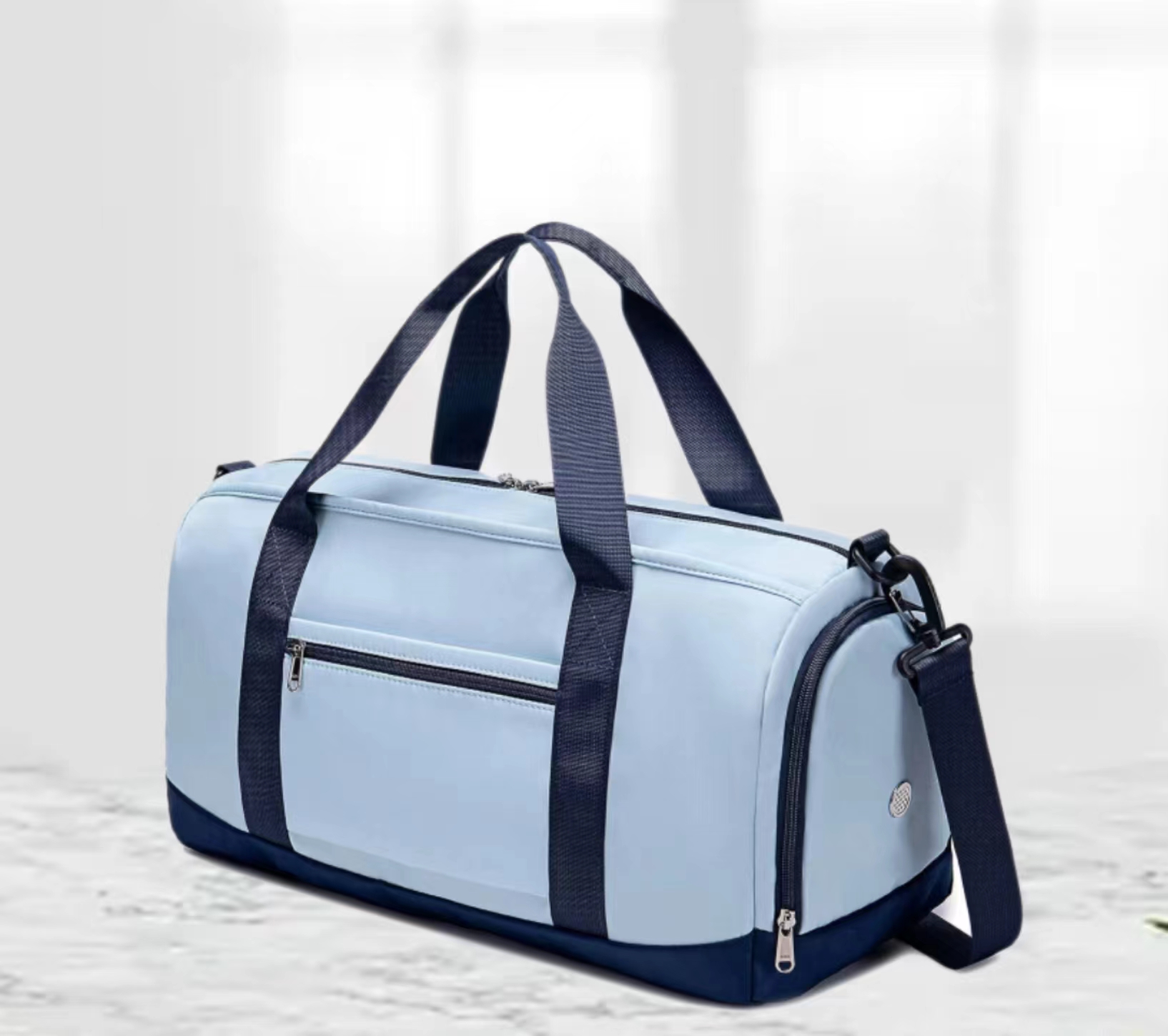 Explore the unique design features of personalized overnight bags, their versatile uses, and how XINHUI offers customizable options.