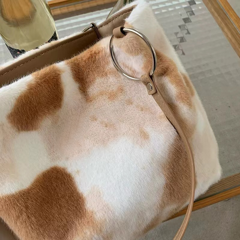 Explore the unique design features of plush bag, their versatile uses, and how XINHUI offers customizable options.