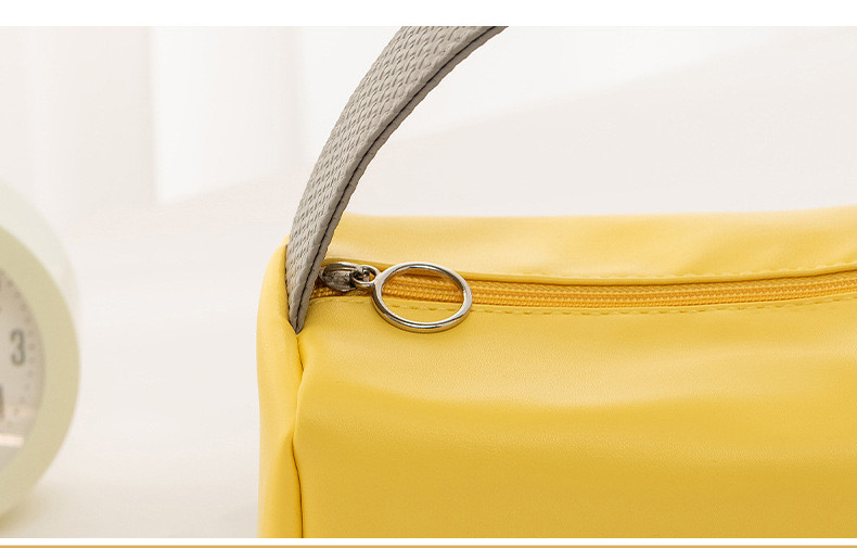 Explore the unique design features of leather cosmetics bag, their versatile uses, and how XINHUI offers customizable options.