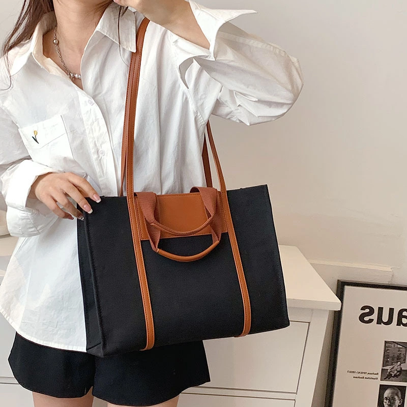 Explore the unique design features of blank canvas tote bags wholesale, their versatile uses, and how XINHUI offers customizable options.