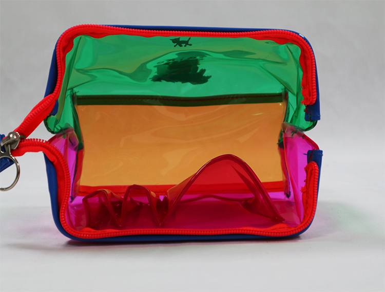 Explore the unique design features of transparent cosmetic pouch, their versatile uses, and how XINHUI offers customizable options.