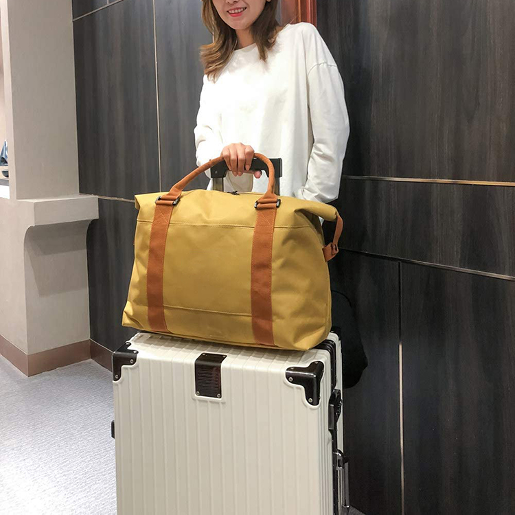 Explore the unique design features of black gym bag women's, their versatile uses, and how XINHUI offers customizable options.