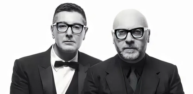 Discover who ranks as the most expensive fashion designer in 2025. Learn what drives luxury fashion prices, and explore the iconic designers known for their extravagant styles and legendary influence.