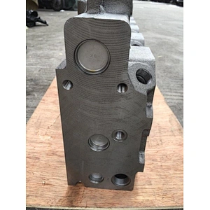 6CT cylinder head