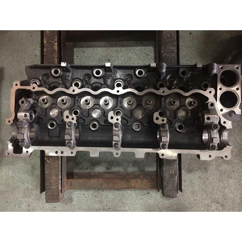 4HE1 Cylinder head