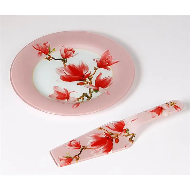 Cake plate with scoop