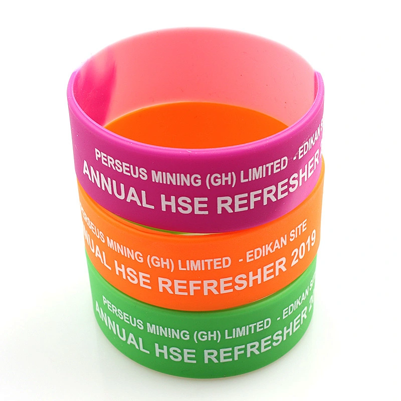 Hot sell customized glowing in dark silicone rubber bracelet wristbands for Events