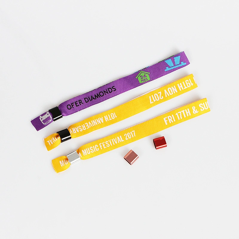 Factory promotion custom fashional design fabric wristband for activity