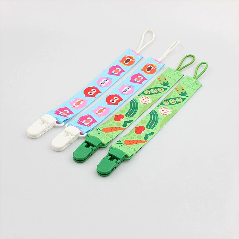 Hot selling portable with custom cute baby pacifiers logo printing