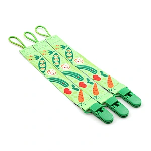 Promotion custom baby feeding plastic holder pacifier clip