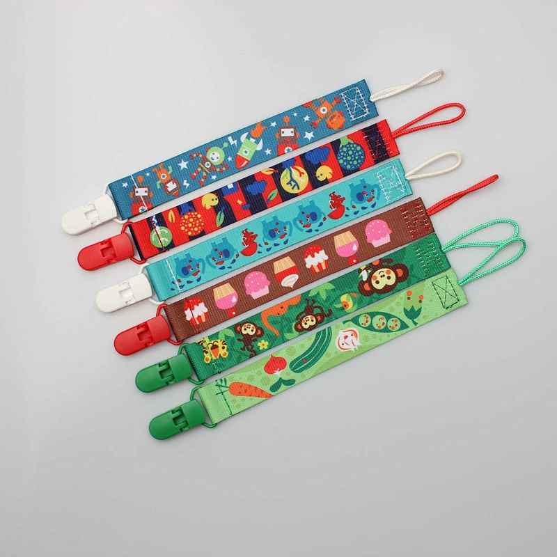 High quality eco-friendly plastic baby plastic pacifier clips