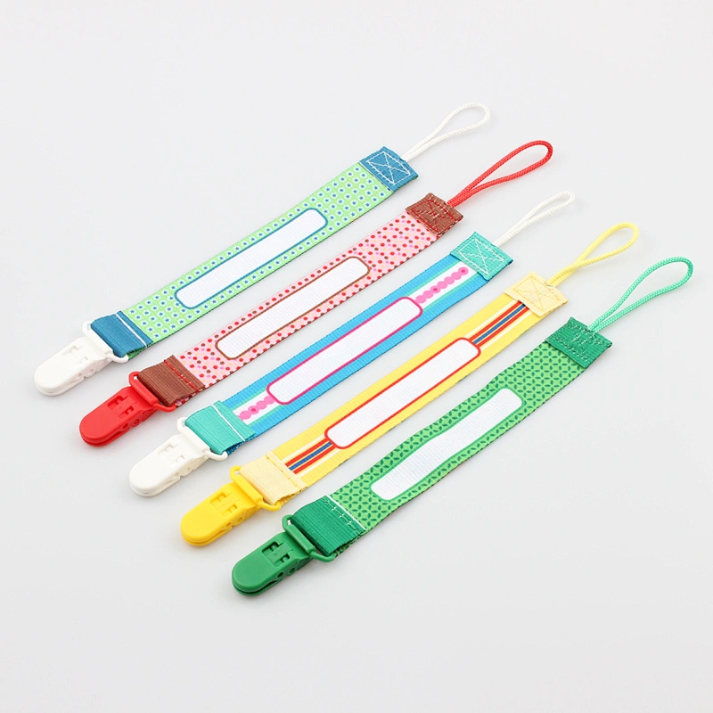 cheap factory OEM  design Plastic Pacifier Snap clip for baby